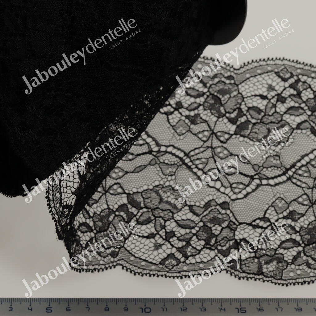 18693EPICOT-JU002-03